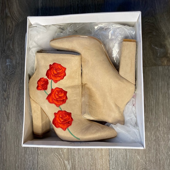 Cape Robbin Beautiful-9 Heeled Booties from Forever21 - Picture 5 of 13